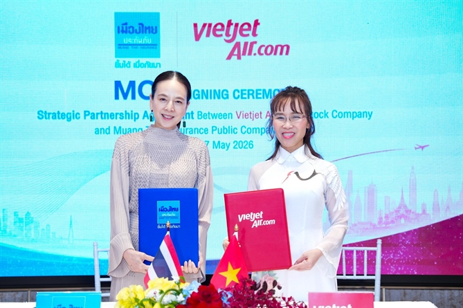 Madam Pang và Tiến sĩ Nguyễn Thị Phương Thảo đồng hành vì bóng đá và tình hữu nghị Việt Nam - Thái Lan Ký kết tại Bangkok đánh dấu cuộc gặp gỡ đầy cảm hứng giữa hai nữ lãnh đạo có tầm ảnh hưởng tại Đông Nam Á: Madam Pang và Tiến sĩ Nguyễn Thị Phương Thảo.